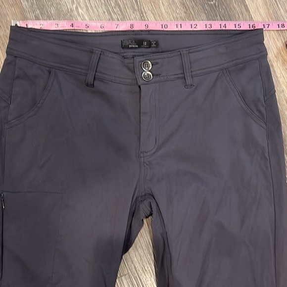 Prana women’s gray hiking pants convertible to Capri length size 12 - Picture 3 of 9